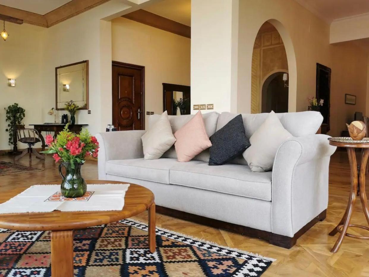 Luxury On The Nile - Zamalek Apartments Cairo Exterior foto