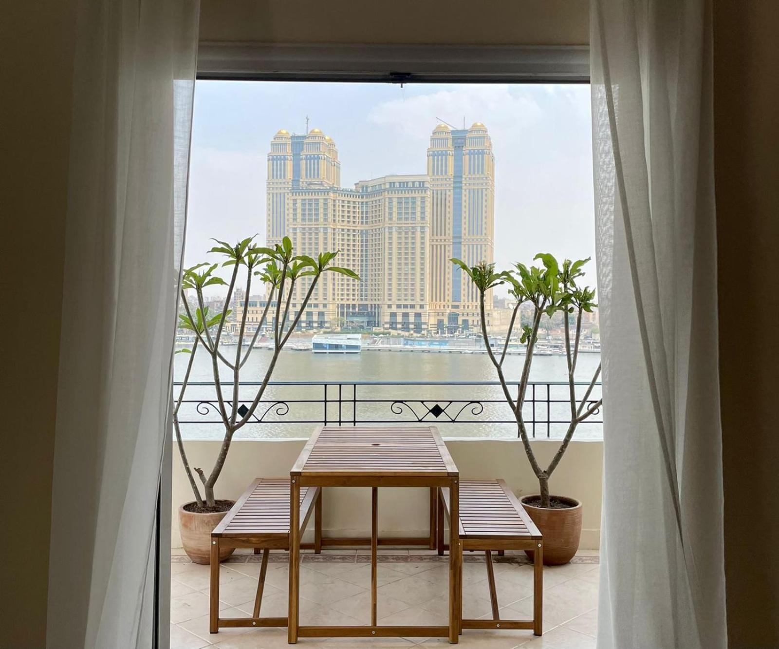 Luxury On The Nile - Zamalek Apartments Cairo Exterior foto